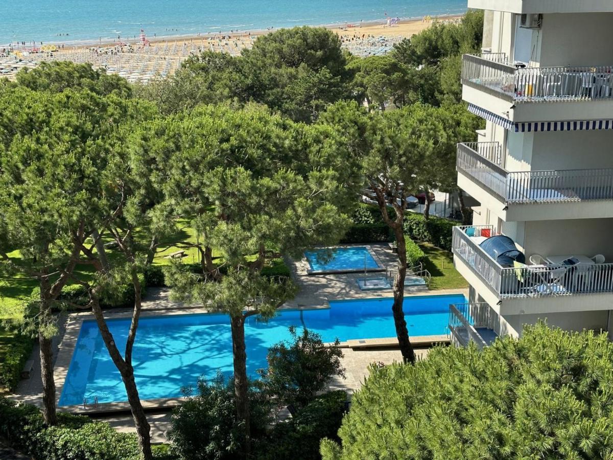 Residenza Marco Polo Apartment Lignano Sabbiadoro Luaran gambar
