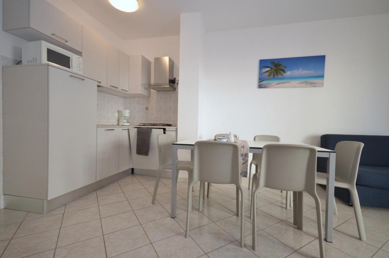 Residenza Marco Polo Apartment Lignano Sabbiadoro Luaran gambar