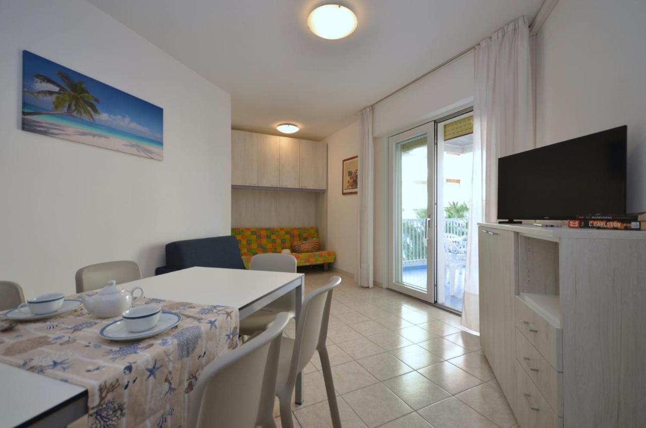 Residenza Marco Polo Apartment Lignano Sabbiadoro Luaran gambar